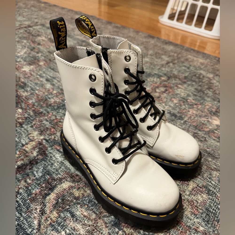 White Dr. Martens Jadon Boot Smooth Leather Platforms Size 5